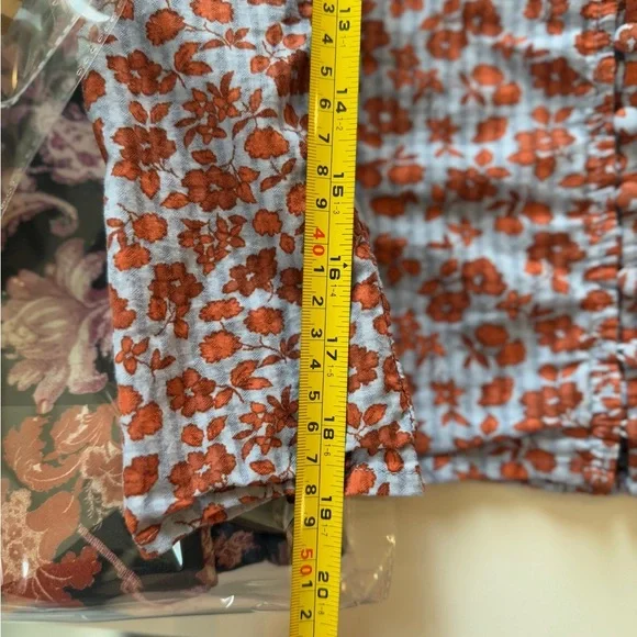 Madewell Floral Blouse in Red and Blue - Picture 13 of 13